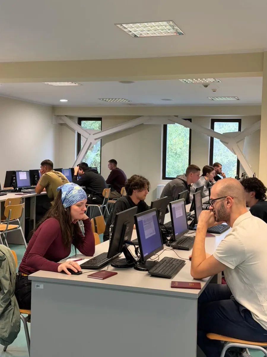 Computer lab at MB University
